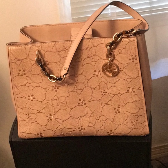 Michael Korda bag - Picture 3 of 3